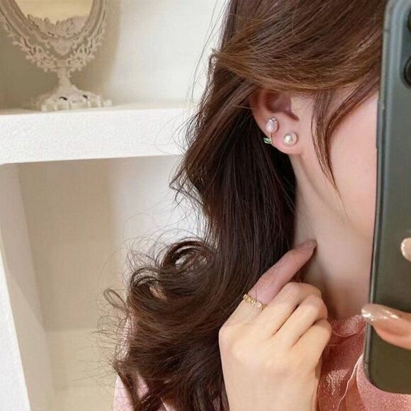 Enamel Pink Tulip Pearl Earrings in Gold - Picture 4 of 6